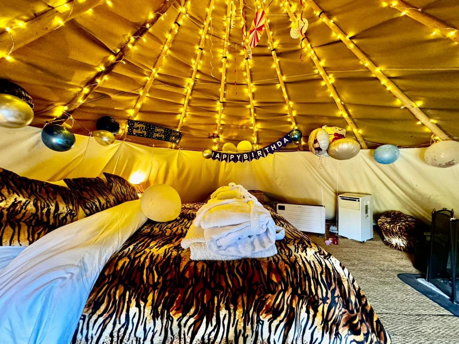 Burtree Country House, Tipi'S, Treehouse & Lodge & House Rooms With Hot Tubs In A Private Garden Thirsk Exterior foto